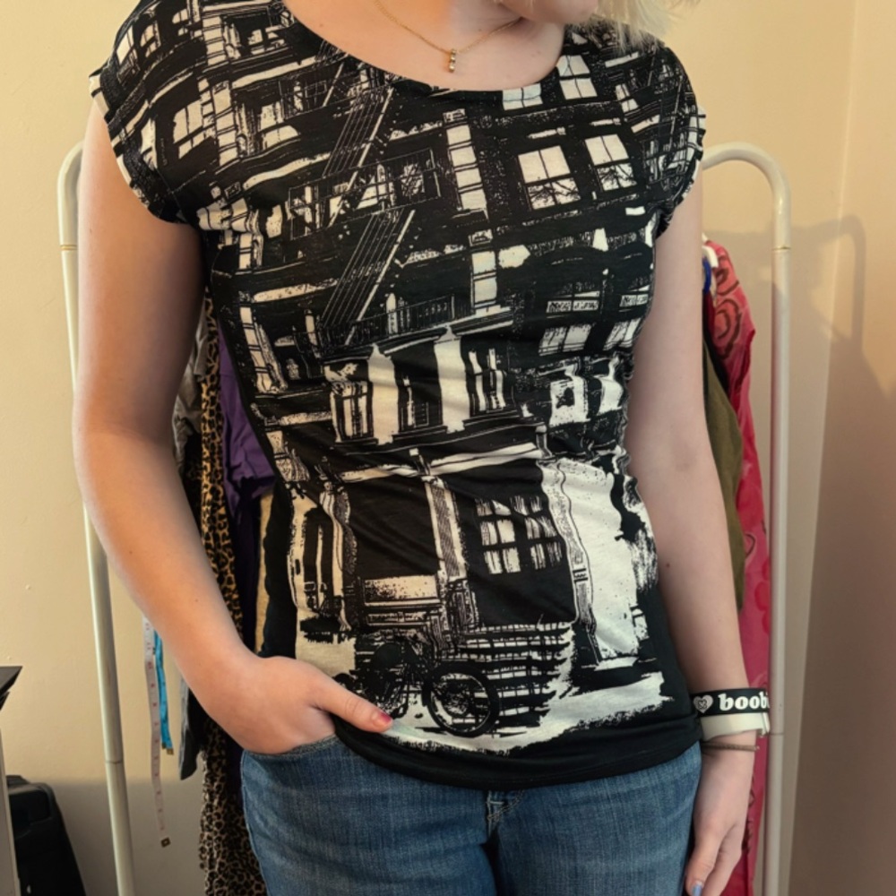 Vintage from boutique Black and White Graphic Women's Top